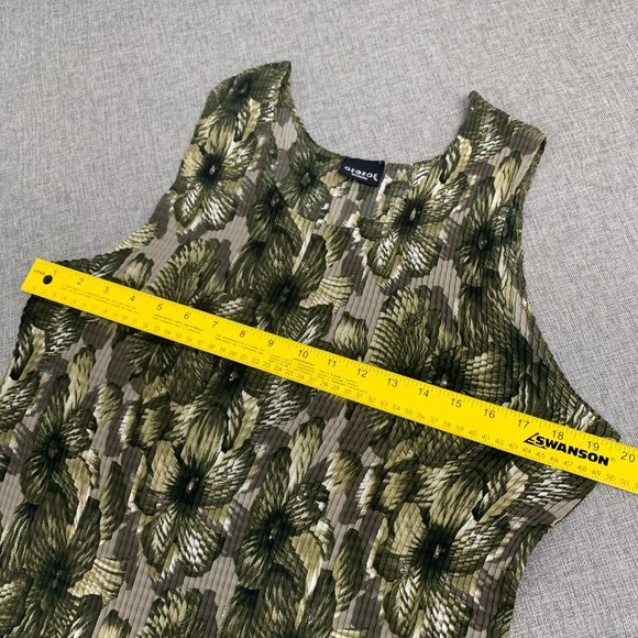George Woman Accordion Floral Sleeveless Top Scoop Neckline X-Large Green Black - Picture 7 of 11